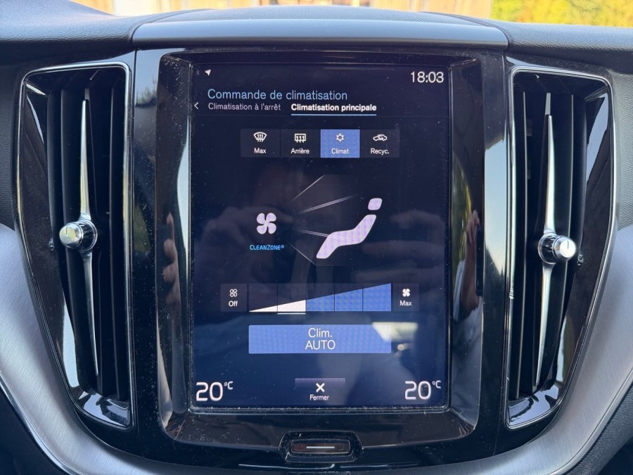 VOLVO d'occasion XC60 2 D4 190 MOMENTUM AUTO de 2018 Rennes (35)﻿