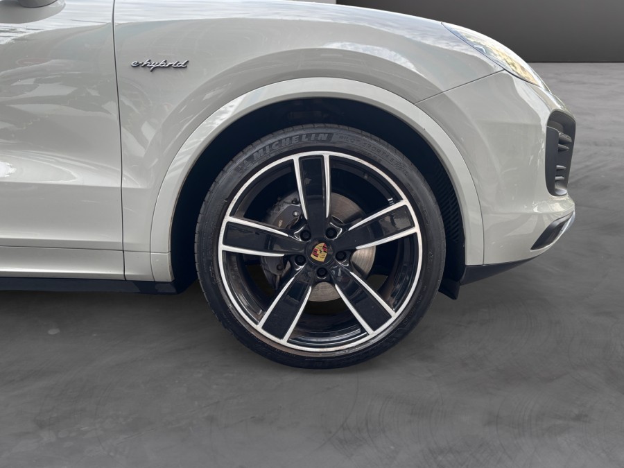 PORSCHE d'occasion CAYENNE COUPE COUPE 3 V6 462 E-HYBRID AUTO de 2021