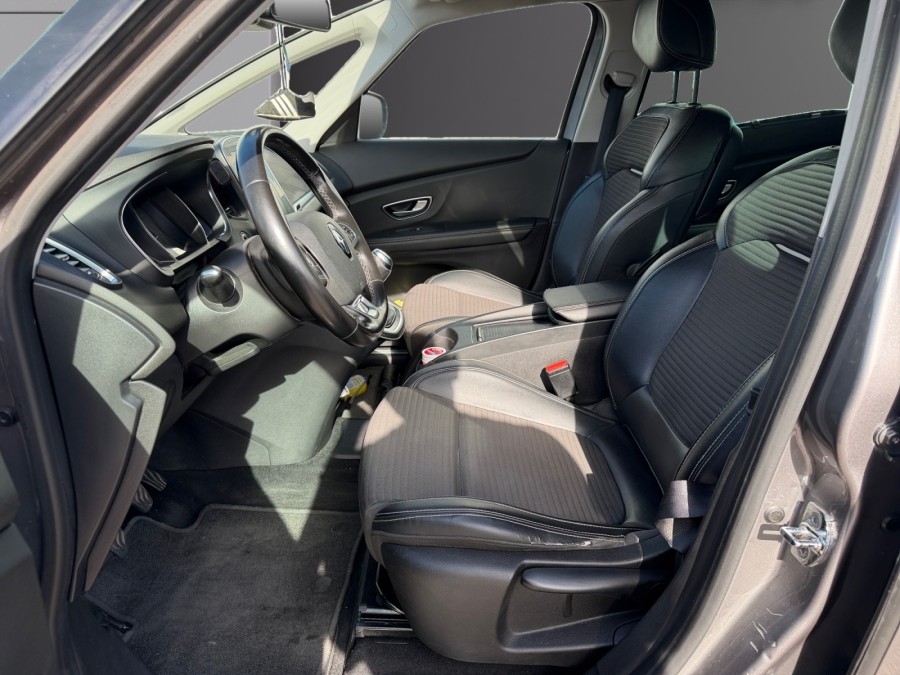 RENAULT d'occasion SCÉNIC IV GRAND SCENIC IV 1.5 DCI 110 HYBRID
