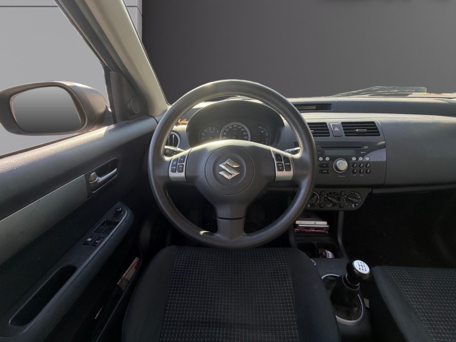 SUZUKI d'occasion SWIFT 1.3 VVT GL 5p de 2005 Brive La Gaillarde (19)﻿