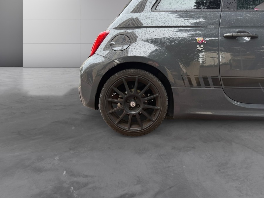 ABARTH d'occasion 500C / 595C / 695C C ABARTH 695 1.4 T-JET 180