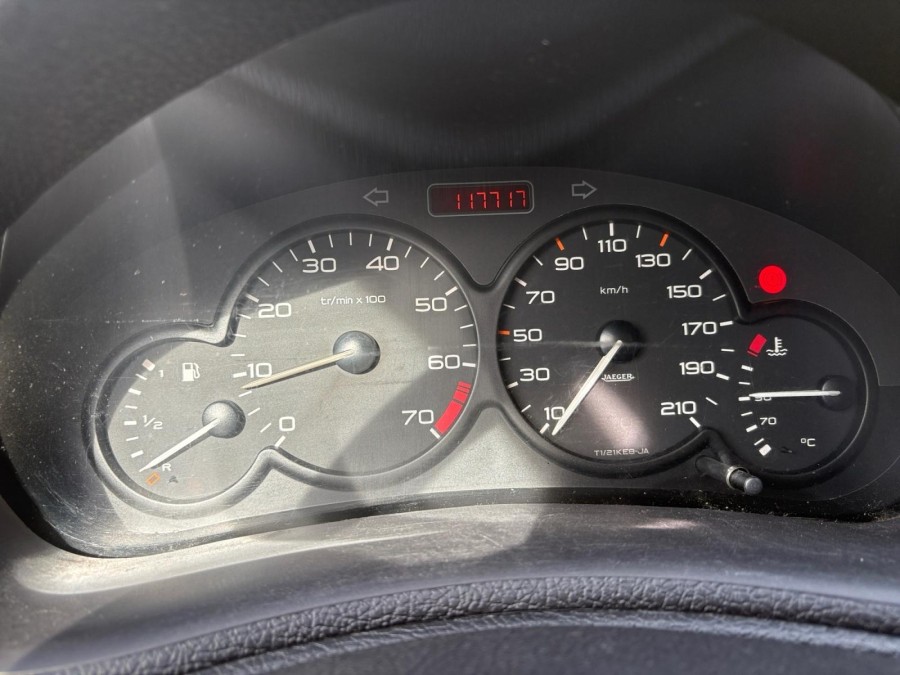 PEUGEOT d'occasion 206 1.4 XT de 2000 Orgeval Verneuil (78)﻿