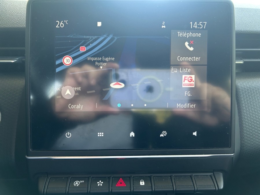 RENAULT d'occasion CLIO 1.0 TCe 100ch Intens - 20 de 2020 Champigny