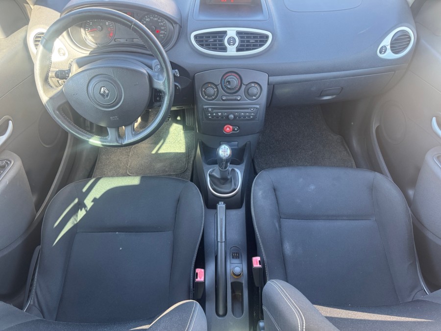 RENAULT d'occasion CLIO 1.2 16V de 2011 Beaune (21)﻿