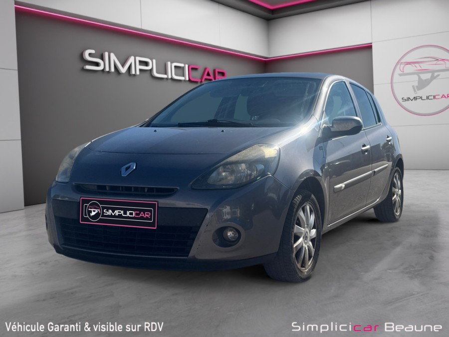 RENAULT d'occasion CLIO 1.2 16V de 2011 Beaune (21)﻿