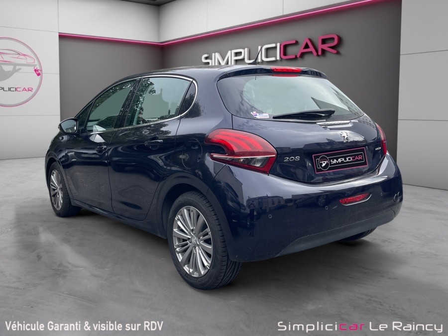 PEUGEOT d'occasion 208 1.2 PURE TECH 82 ALLURE de 2018 Le Raincy (93)﻿