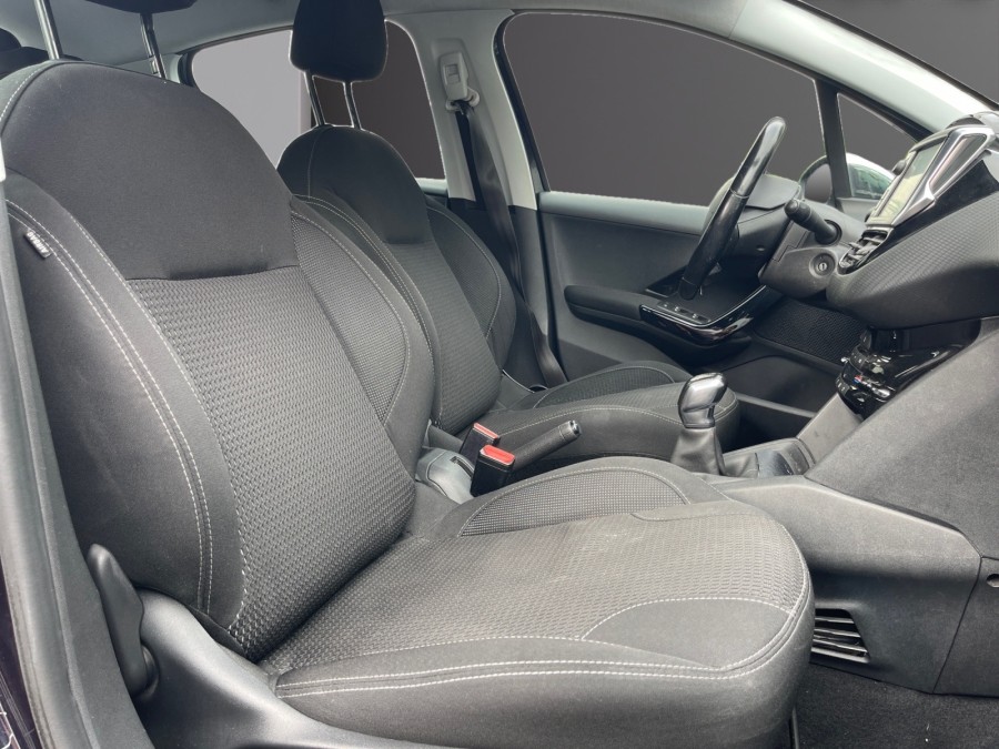 PEUGEOT d'occasion 208 1.2 PURE TECH 82 ALLURE de 2018 Le Raincy (93)﻿