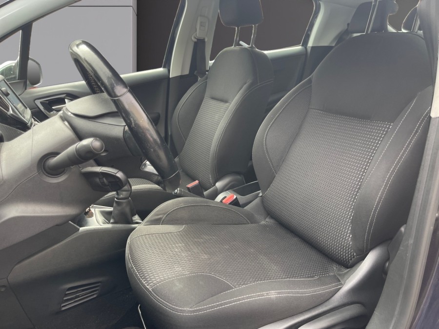 PEUGEOT d'occasion 208 1.2 PURE TECH 82 ALLURE de 2018 Le Raincy (93)﻿