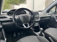 PEUGEOT d'occasion 208 1.2 PURE TECH 82 ALLURE de 2018 Le Raincy (93)﻿