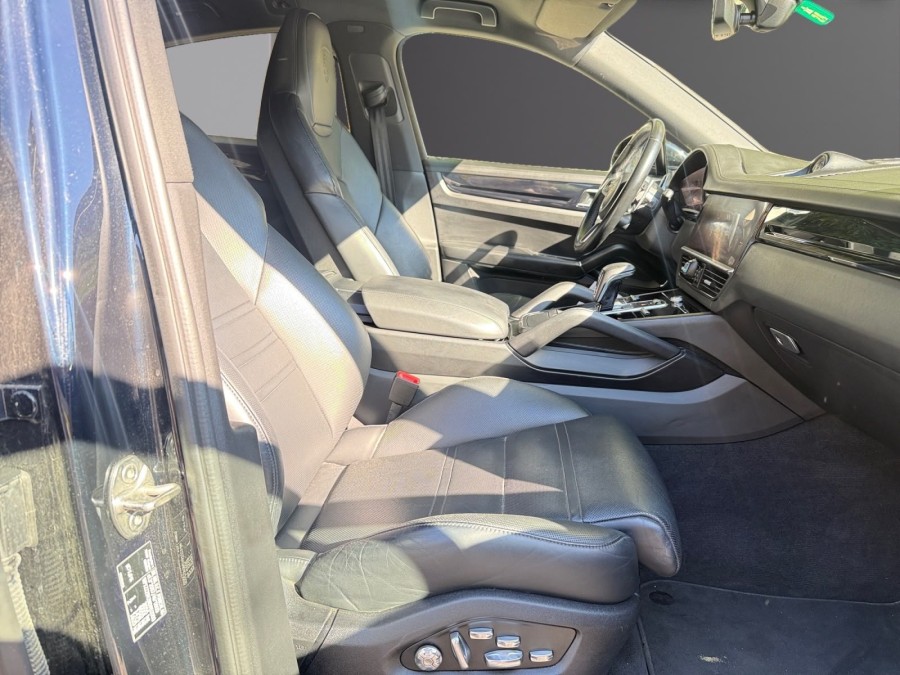 PORSCHE d'occasion CAYENNE 3.0 V6 E-HYBRID COUPE PLATINIUM EDITION de