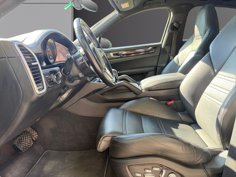 PORSCHE d'occasion CAYENNE 3.0 V6 E-HYBRID COUPE PLATINIUM EDITION de