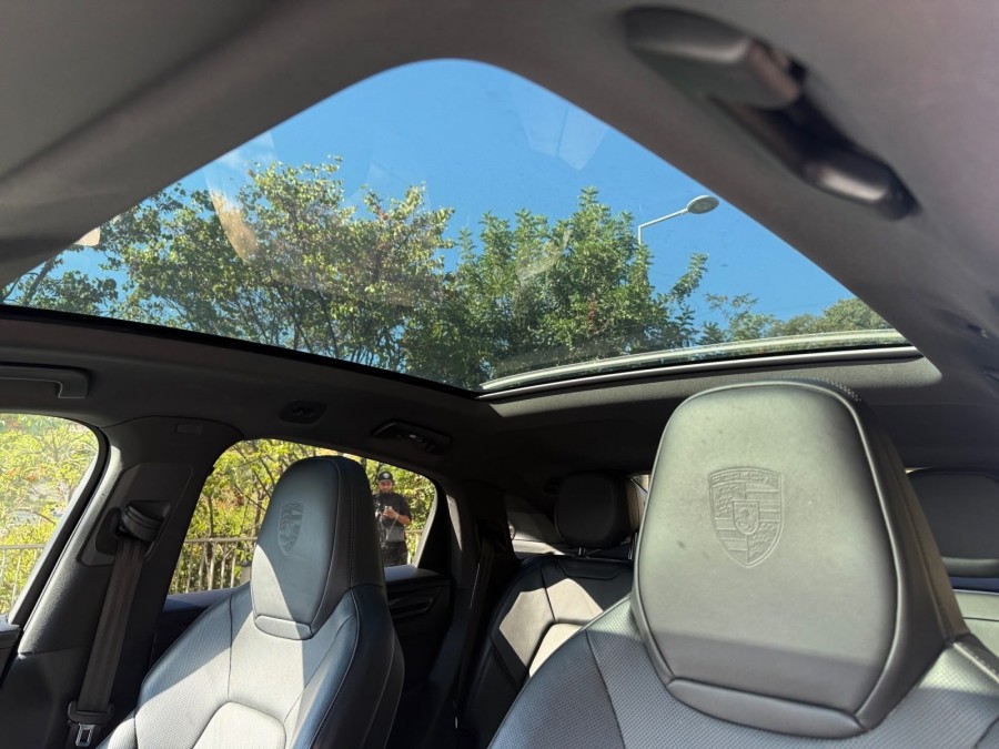 PORSCHE d'occasion CAYENNE 3.0 V6 E-HYBRID COUPE PLATINIUM EDITION de