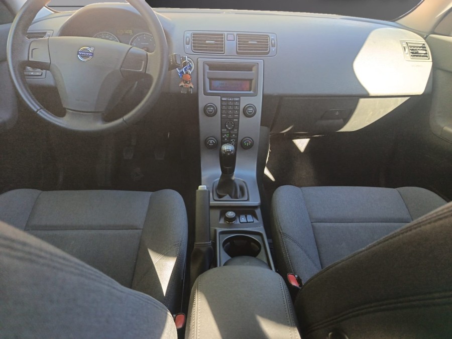 VOLVO d'occasion S40 VOLVO S40 1.6i - 100 Kinetic 6.0 CV de 2005