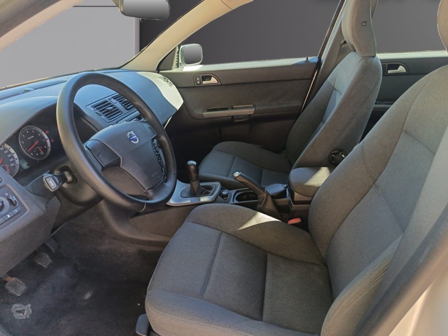 VOLVO d'occasion S40 VOLVO S40 1.6i - 100 Kinetic 6.0 CV de 2005