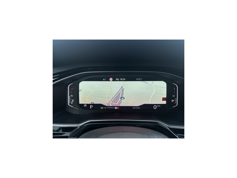 VOLKSWAGEN d'occasion POLO 1.0 TSI 110 R-LINE DSG7 de 2022 Coeur
