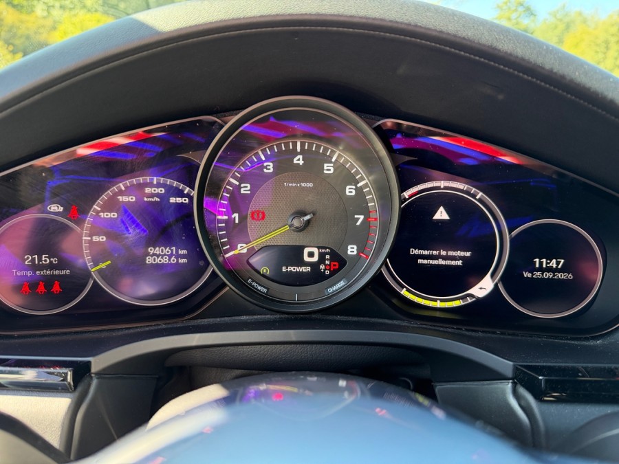 PORSCHE d'occasion CAYENNE 3.0 V6 462ch E-Hybrid Platinum Edition de