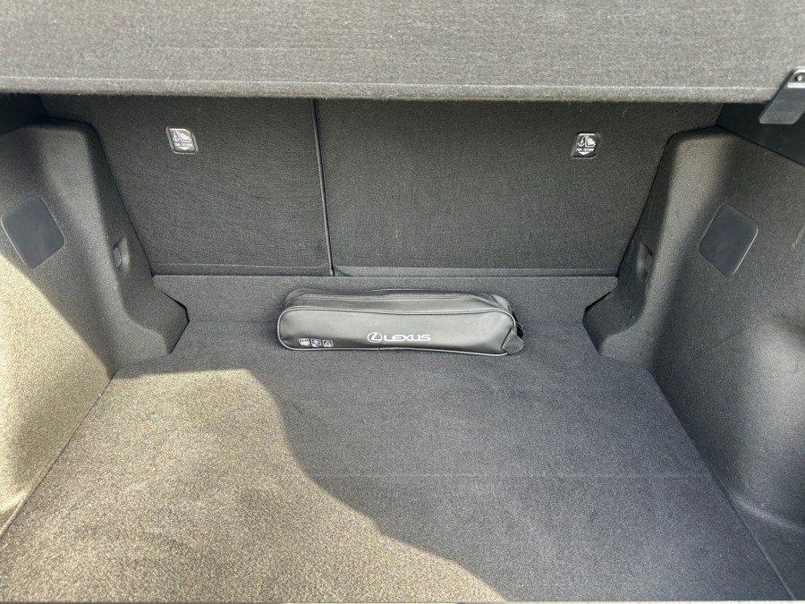 LEXUS d'occasion LBX 1.5 HYBRIDE 136 E-CVT de 2026 Osny (95)﻿
