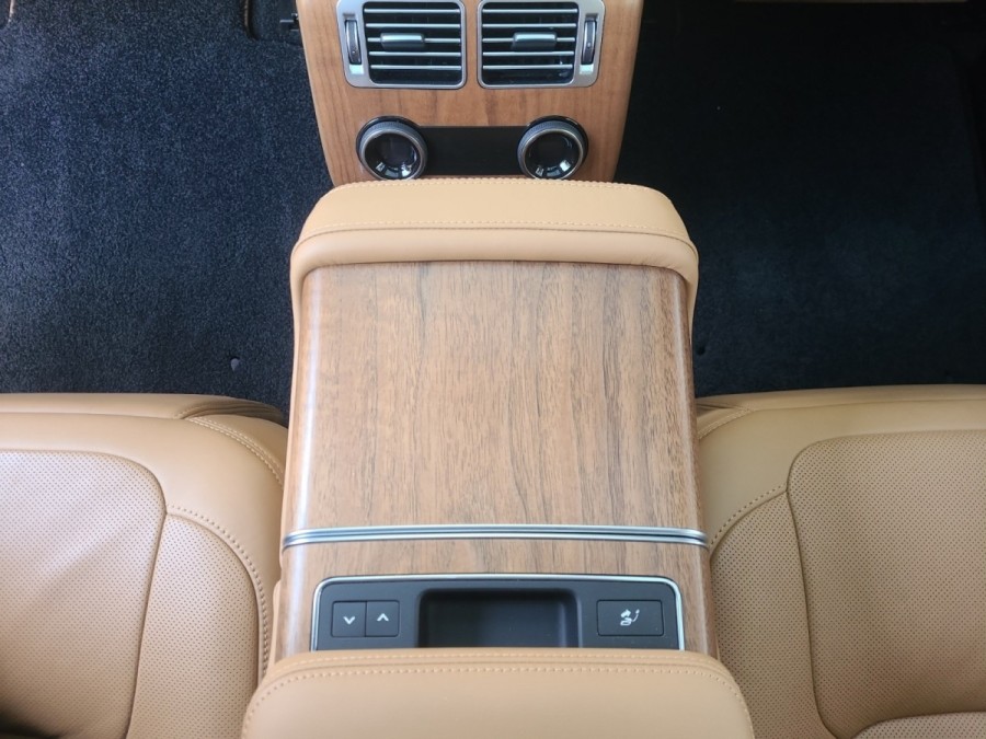 LAND ROVER d'occasion RANGE 2.0 SI4 PHEV 400 VOGUE LWB PH2 de 2021