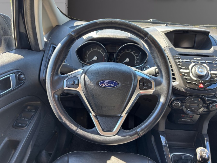 FORD d'occasion ECOSPORT 1.0 EcoBoost 125ch Titanium de 2017 Orleans