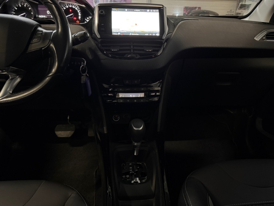 PEUGEOT d'occasion 2008 1.2 PURE TECH 110 ALLURE EAT de 2018 Les