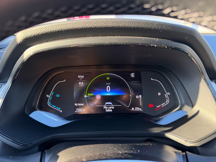 RENAULT d'occasion CAPTUR 1.6 E-Tech hybride 145ch Techno de 2024