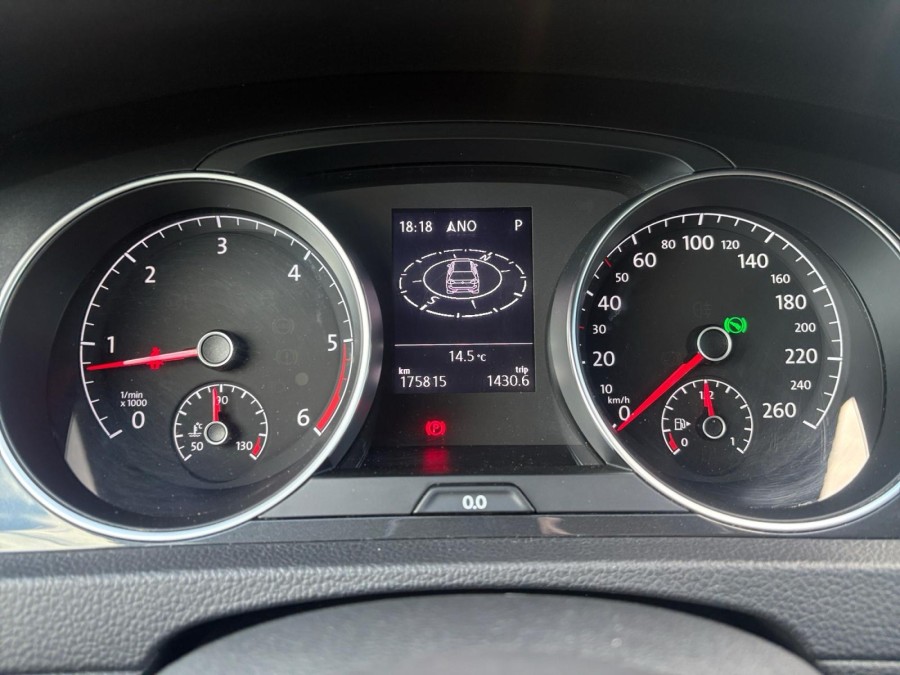 VOLKSWAGEN d'occasion GOLF 1.6 TDI 115  DSG6 MATCH de 2018 Nord Isère