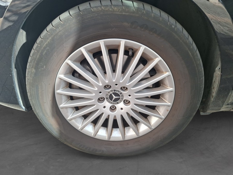 MERCEDES d'occasion EQV 300 204 LONG AVANTGARDE de 2024 Montreuil