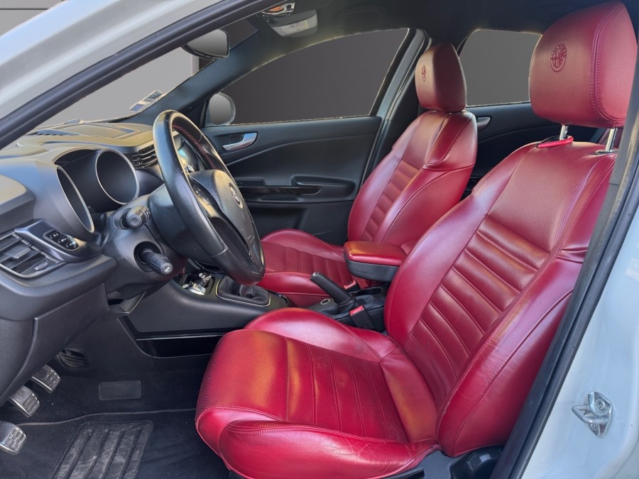 ALFA ROMEO d'occasion GIULIETTA 2.0 JTDM 140 VELOCE de 2011