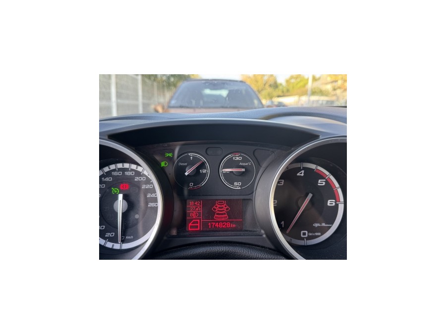 ALFA ROMEO d'occasion GIULIETTA 2.0 JTDM 140 VELOCE de 2011