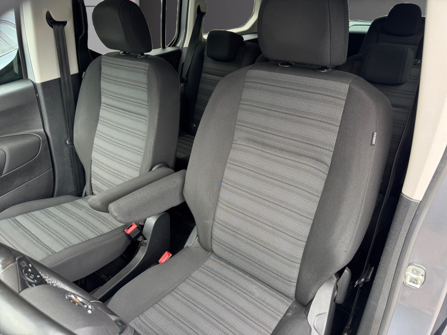 OPEL d'occasion COMBO L2H1 1.5D 130 ELEGANCE PACK de 2022 Saint Omer
