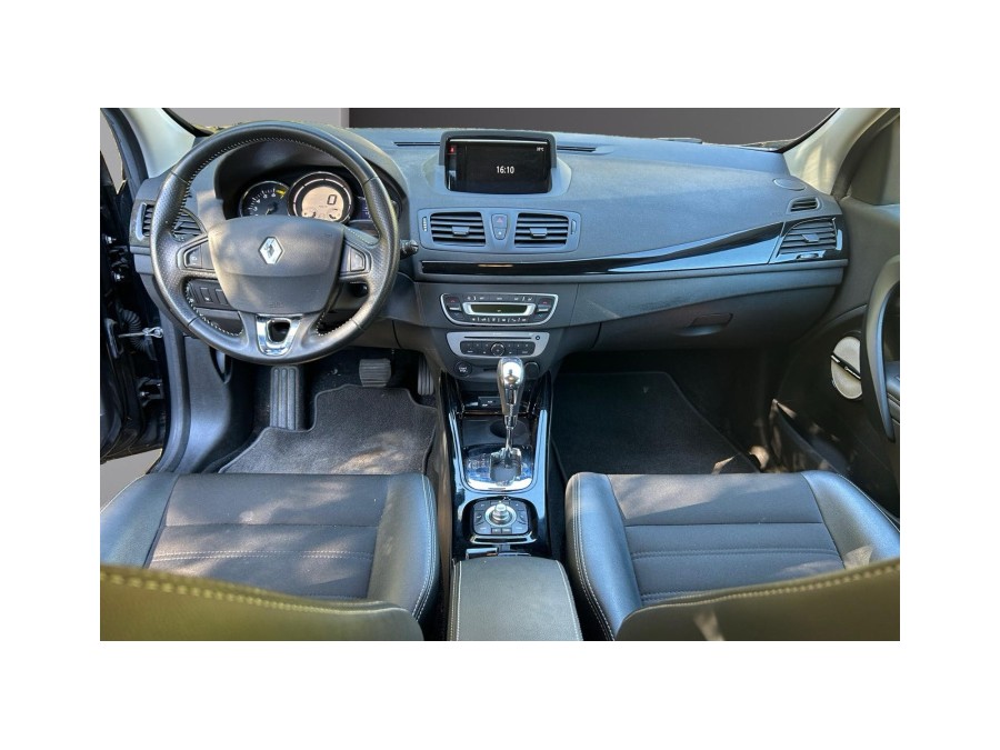 RENAULT d'occasion MEGANE III 1.2 TCE 130 BOSE ESTATE EDC AUTO de
