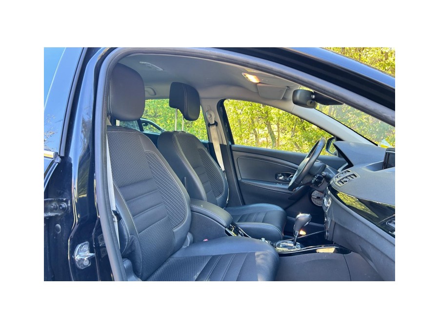 RENAULT d'occasion MEGANE III 1.2 TCE 130 BOSE ESTATE EDC AUTO de