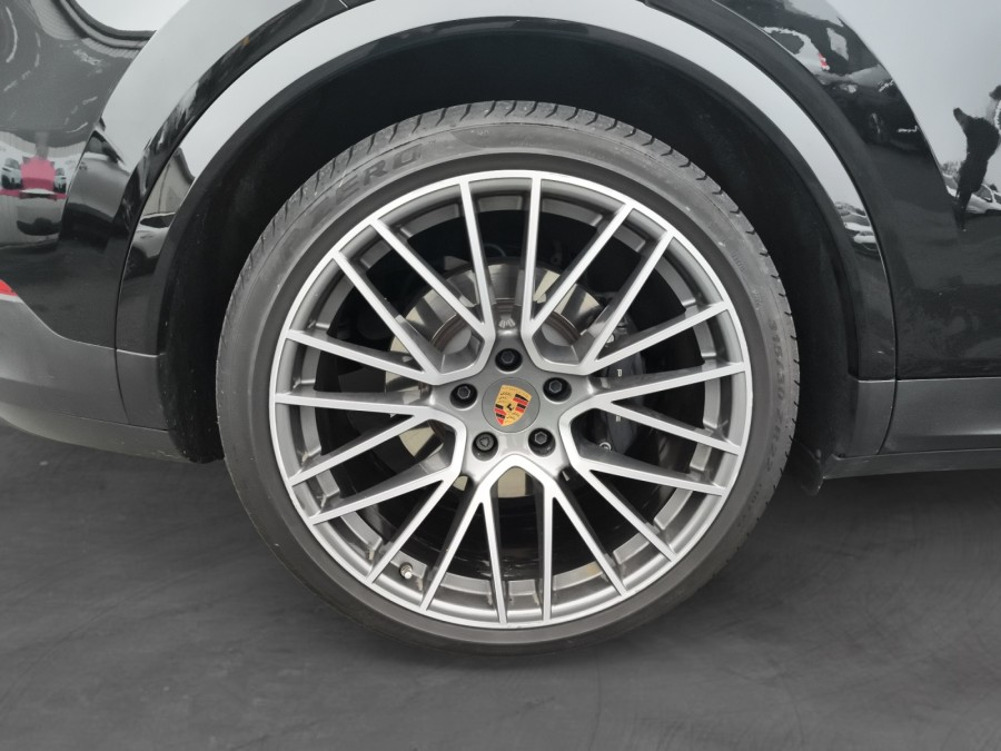 PORSCHE d'occasion CAYENNE Cayenne Hybride de 2022 Caen (14)﻿
