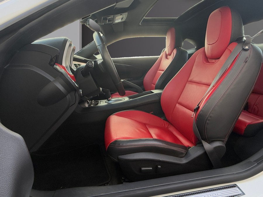 CHEVROLET d'occasion CAMARO 6.2 V8 405 AUTO de 2016 Vannes (56)﻿