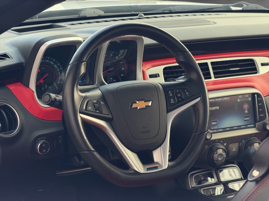 CHEVROLET d'occasion CAMARO 6.2 V8 405 AUTO de 2016 Vannes (56)﻿