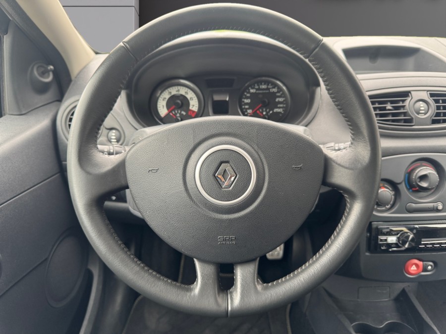 RENAULT d'occasion CLIO RENAULT SPORT CUP 09 2.0 16V de 2012 Saint