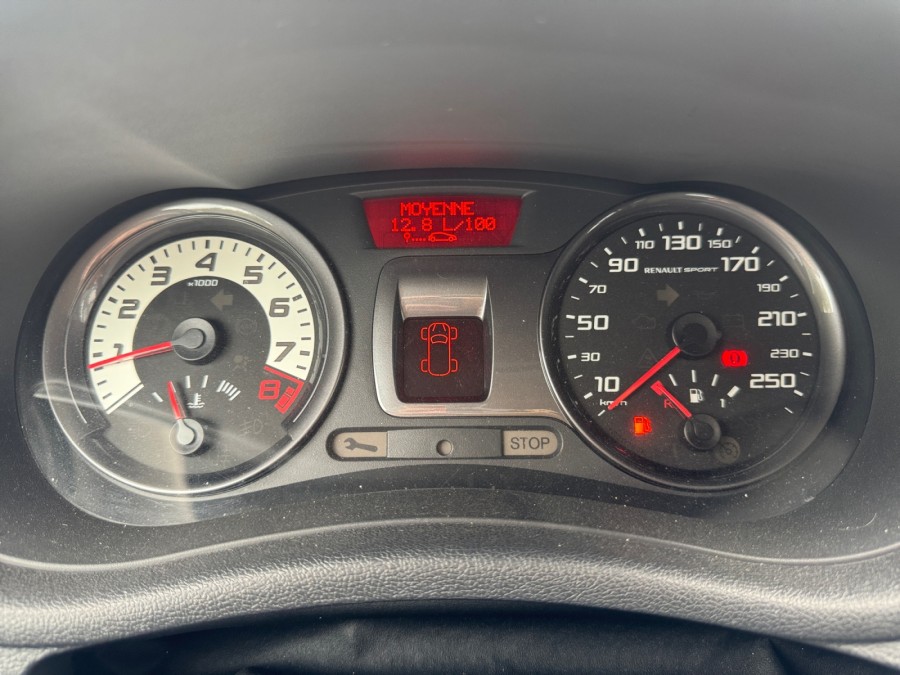 RENAULT d'occasion CLIO RENAULT SPORT CUP 09 2.0 16V de 2012 Saint