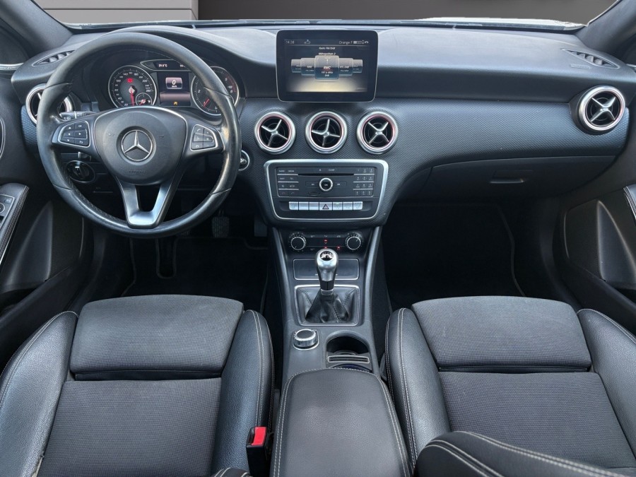MERCEDES d'occasion A 180 D BUSINESS EDITION de 2017 Salon de