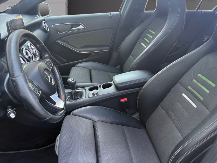 MERCEDES d'occasion A 180 D BUSINESS EDITION de 2017 Salon de
