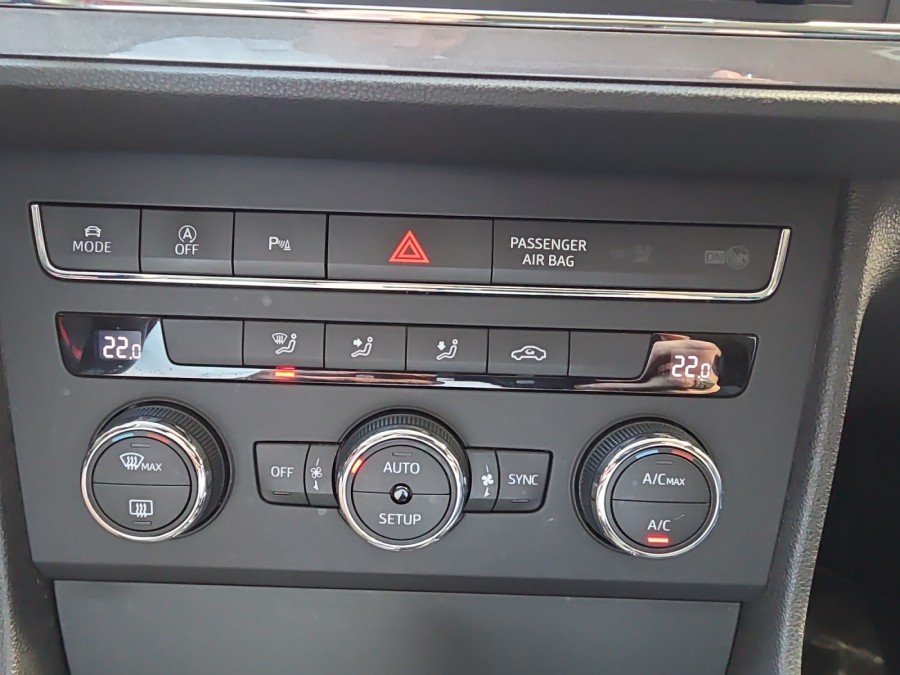 SEAT d'occasion LEON SC 1.8 TFSI 180 FR DSG de 2013 Le Puy en Velay