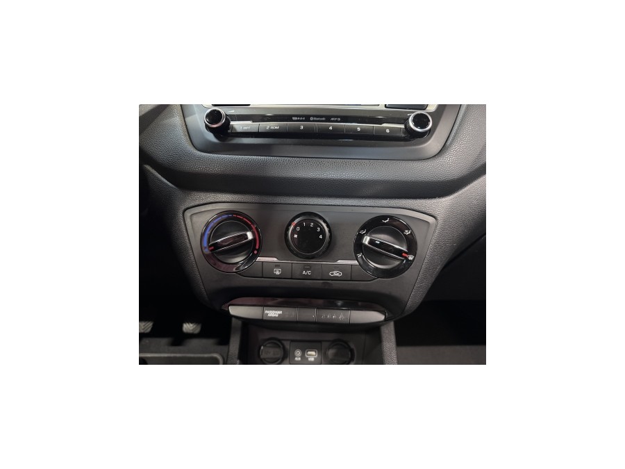HYUNDAI d'occasion I20 1.0 T-GDi 100 UEFA EURO 2016 de 2016 Villebon