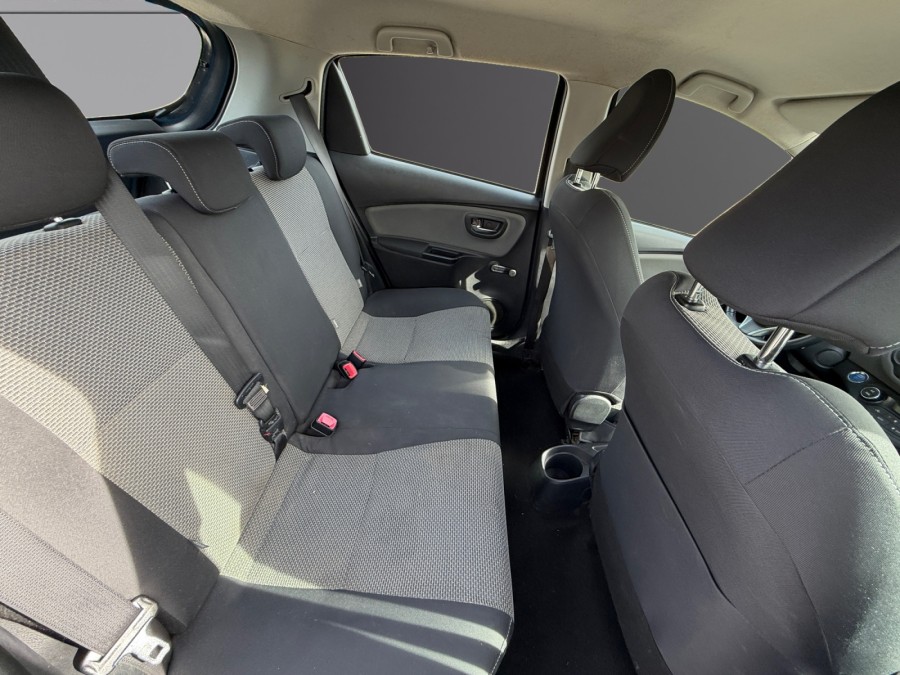 TOYOTA d'occasion YARIS 100h Dynamic 5p de 2016 Brive La Gaillarde