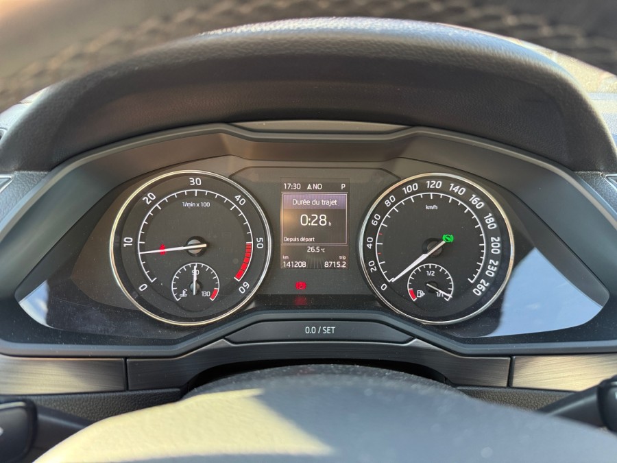 SKODA d'occasion SUPERB III 2 TDI 190 STYLE DSG AUTO de 2017 Dijon