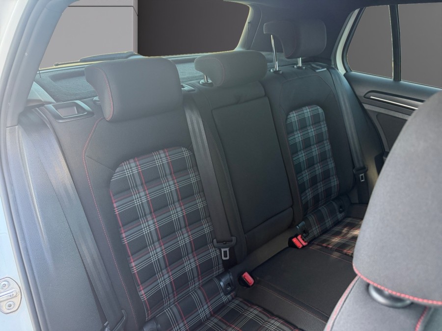 VOLKSWAGEN d'occasion GOLF VII 2 TSI 220 GTI DSG AUTO de 2016