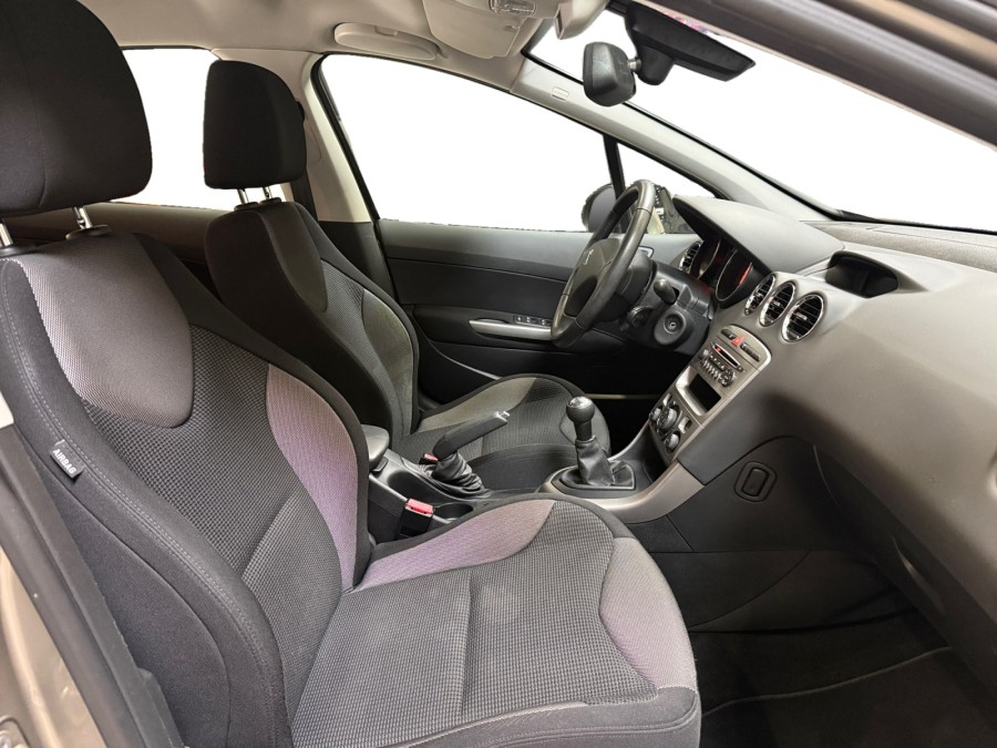 PEUGEOT d'occasion 308 1.6 HDI 92 FAP STYLE de 2013 Bretigny Sur Orge