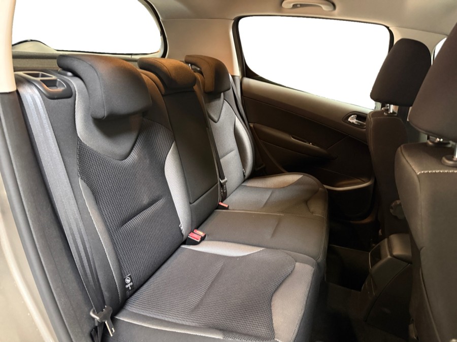 PEUGEOT d'occasion 308 1.6 HDI 92 FAP STYLE de 2013 Bretigny Sur Orge