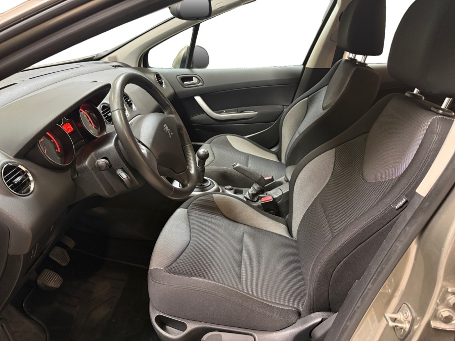 PEUGEOT d'occasion 308 1.6 HDI 92 FAP STYLE de 2013 Bretigny Sur Orge