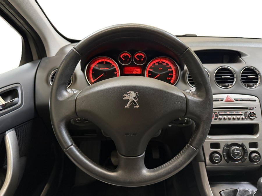 PEUGEOT d'occasion 308 1.6 HDI 92 FAP STYLE de 2013 Bretigny Sur Orge