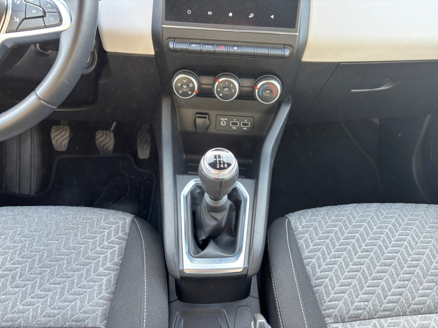 RENAULT d'occasion CLIO 1.0 TCe 90ch Limited -21 de 2021 Orleans (45)﻿