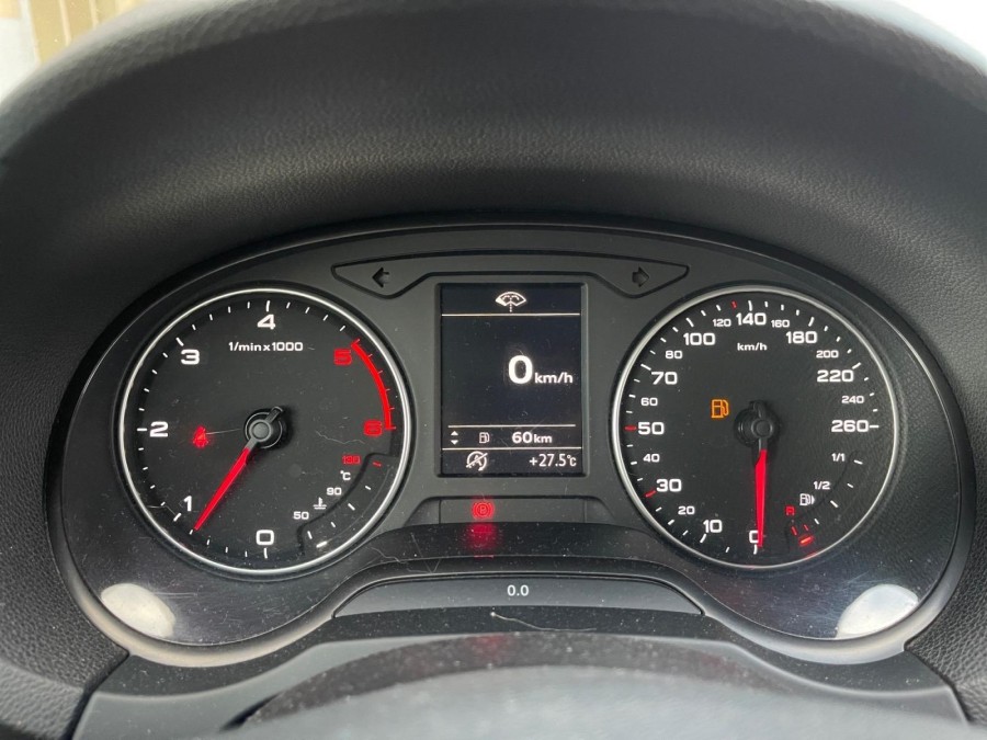 AUDI d'occasion A3 SPORTBACK 1.6 TDI 105 ATTRACTION de 2014 La Flèche